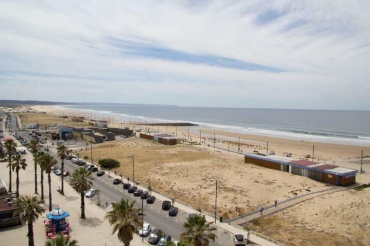 Wonderful Studio Apartment In Front Of The Beach Costa de Caparica Exterior foto