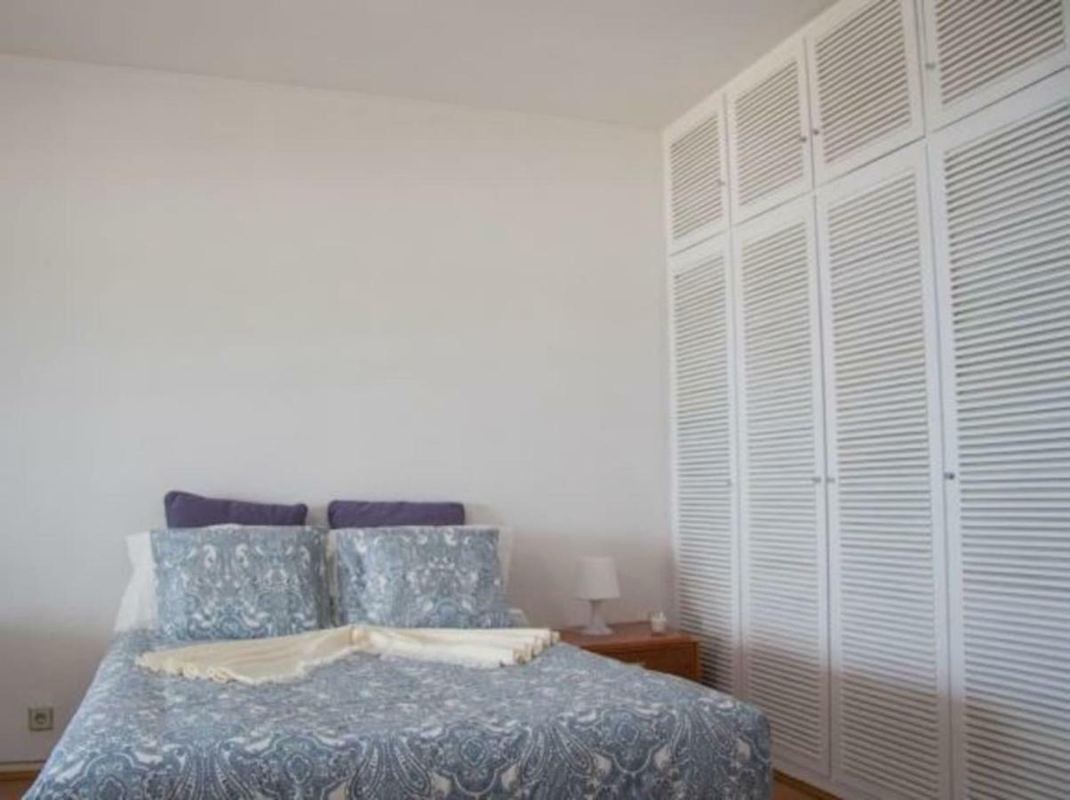 Wonderful Studio Apartment In Front Of The Beach Costa de Caparica Exterior foto